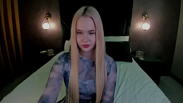 NicoletaCooper live XXX chat