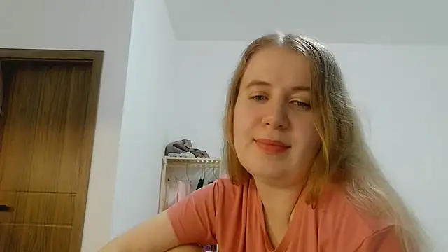 EllaJourney webkamerás műsora