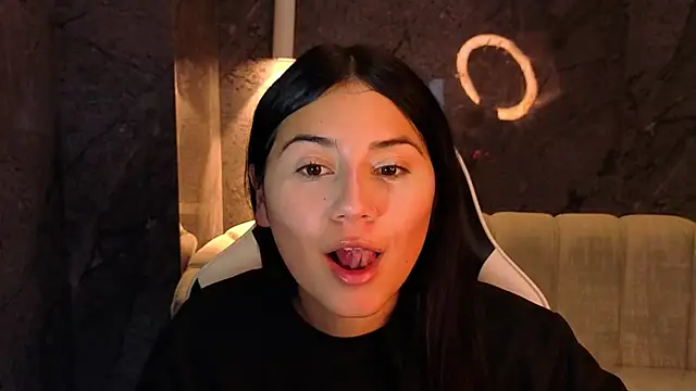 دردشة Andrea_Tx الجنسية المباشرة