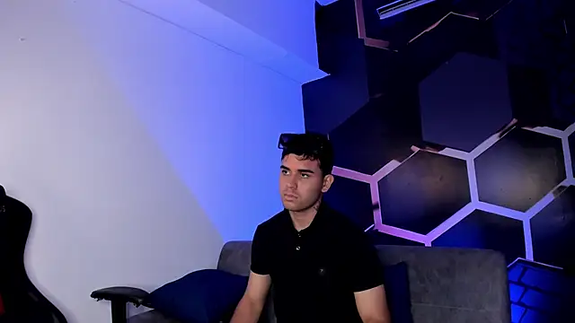 Вебкам-шоу MatheoSoler