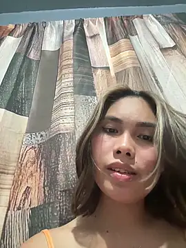 Alaia_Riverのウェブカメラショー