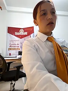 Emily-7_ 即時 XXX 聊天