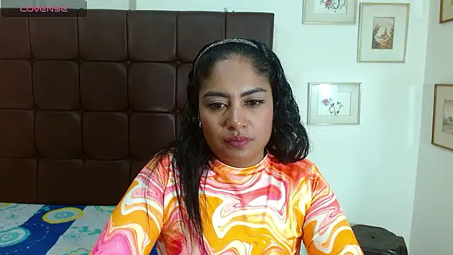 Chat XXX en directo de Luna_Fyre