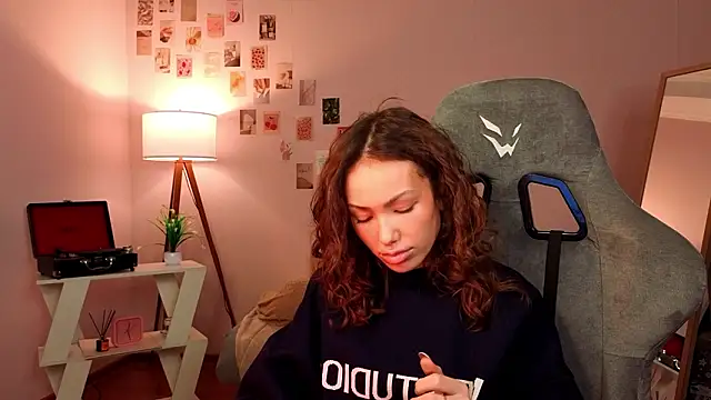 Pokazy przed kamerką – nexorine