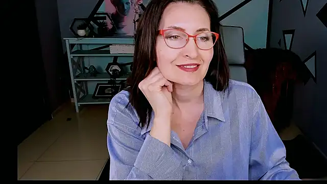 UnaTerra live XXX chat