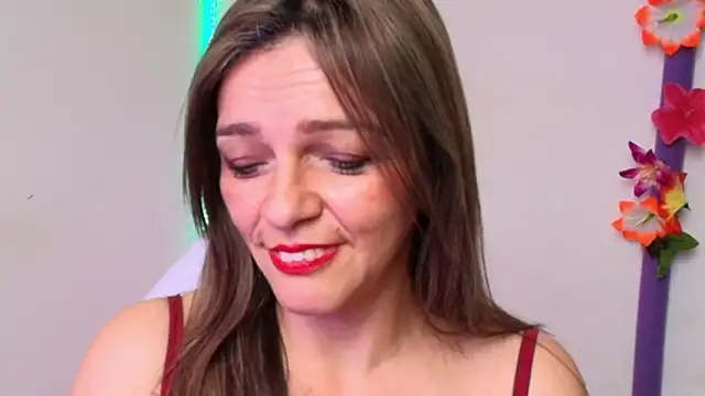 دردشة Carol_Miss2 الجنسية المباشرة