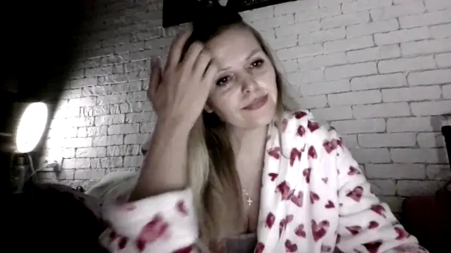 Angel_girllovemy: απευθείας συνομιλία ΧΧΧ