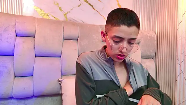 Онлайн чат XXX MichaelRossexxx