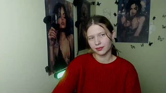 StellaCRL Adlı Modelin Canlı XXX Sohbeti