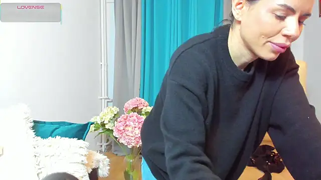 XXX chat uživo modela SeductiveBella