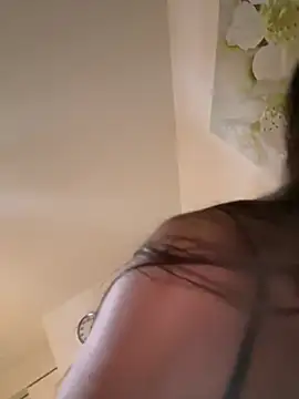 Amani_thewolf: онлайн-секс-чат