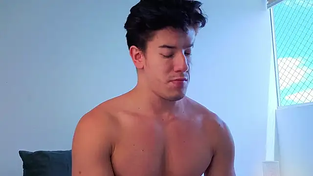 Chatroom XXX en direct de maxxcooper1