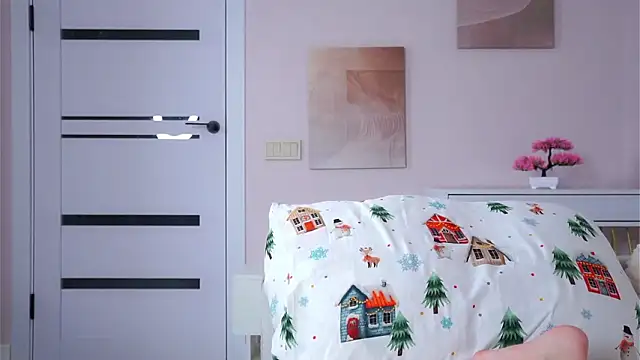 SunnivaCovil's Live XXX Chat