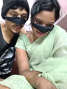 couplegk71's Webcam Show