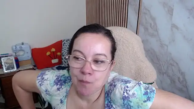 Sonialorens_ Chat XXX live