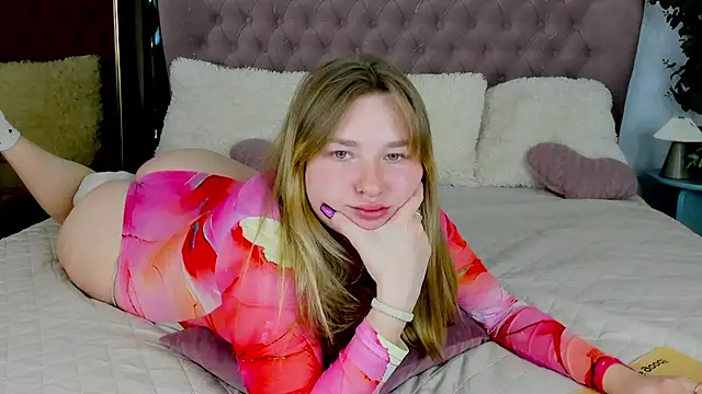 VladaHotxx: онлайн-секс-чат