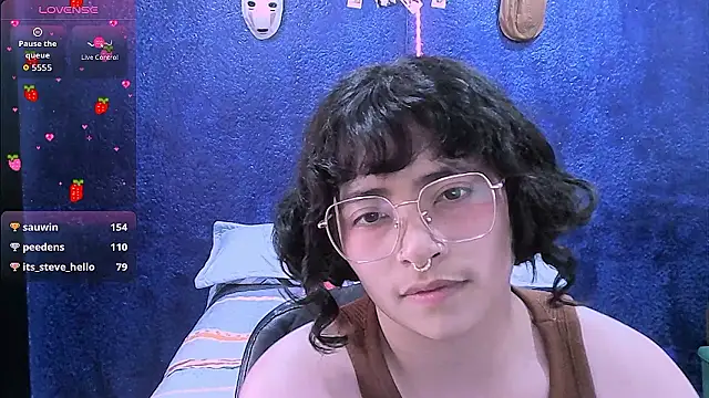 دردشة NinaYellow الجنسية المباشرة