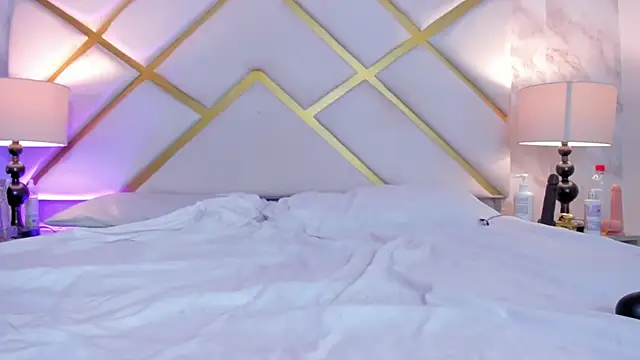 LorenBeiker- 라이브 XXX 채팅