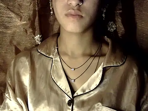 Ayesha_Mo 现场XXX聊天