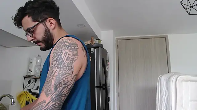 Chat XXX Live thomas_gun