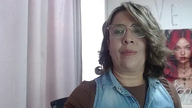 Victoria_meester élő XXX-chatje