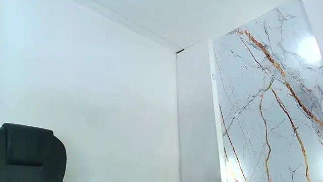 Karla_hilton1 Chat XXX live