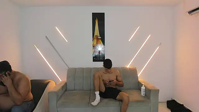 brutal_sex_room2k's Webcam Show