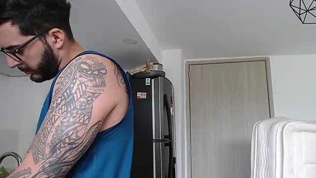 thomas_gun 라이브 XXX 채팅