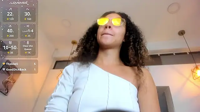 Hanna_Cornee_ Chat XXX live