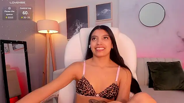 Tiffany_Low: απευθείας συνομιλία ΧΧΧ