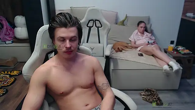 Sunny-Girl1: απευθείας συνομιλία ΧΧΧ