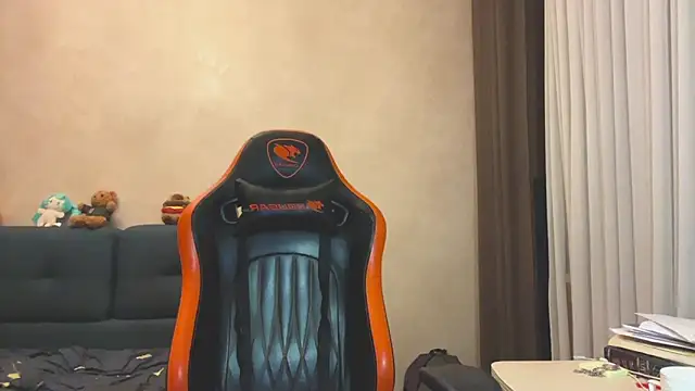 دردشة EllaPeony الجنسية المباشرة