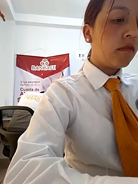 Emily-7_ Live XXX-Chat