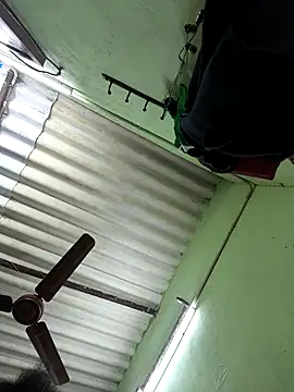 Chatroom XXX en direct de Tamilselviroja-