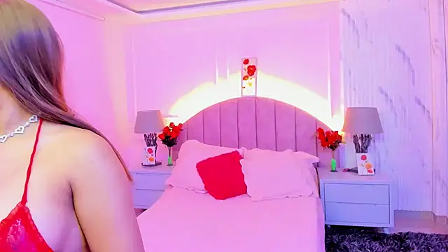 MadelaineJones: онлайн-секс-чат