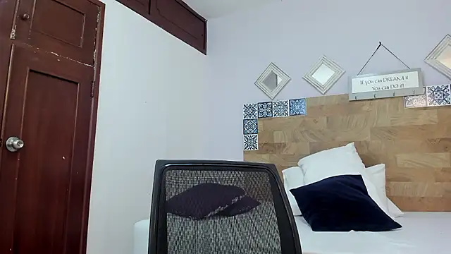 kylieBensoon webkamerás műsora