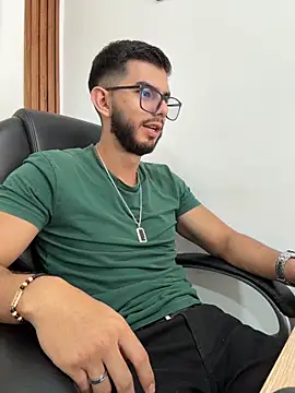 Chat +18 de Milosky000 ao vivo