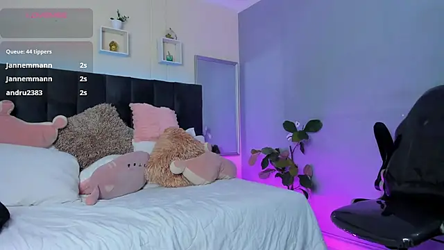 Chat +18 de Leo_santoro ao vivo