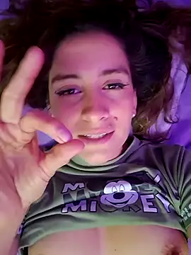 aytanna_torrez's Live XXX Chat