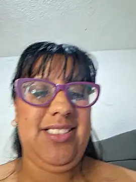 دردشة ZaidaWet الجنسية المباشرة