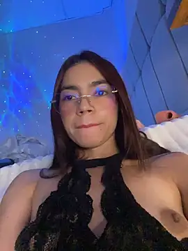 Chat XXX en directo de Eveliin_ruiz