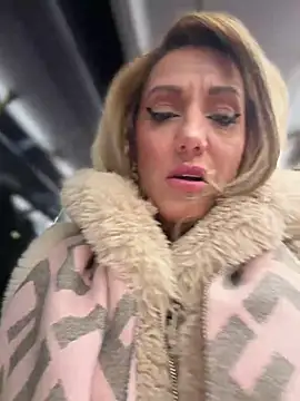 Chat +18 de adya-aly ao vivo