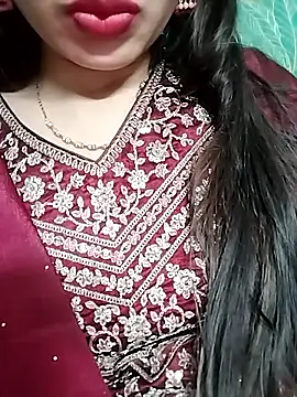 Noor_Darliing Adlı Modelin Canlı XXX Sohbeti