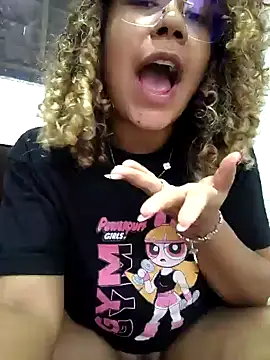 VitoriaFernandes live XXX chat