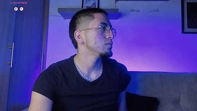 Chat +18 de AresMassimoX ao vivo