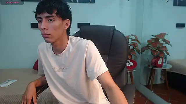 Chat +18 de JeanKarls ao vivo