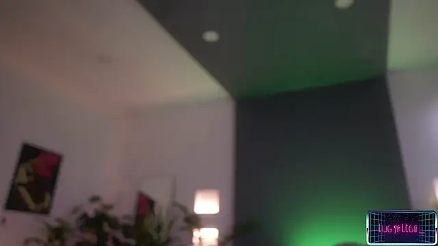 LucyAllenX Chat XXX in diretta