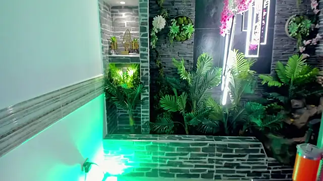 Adonis_hot's Webcam Show