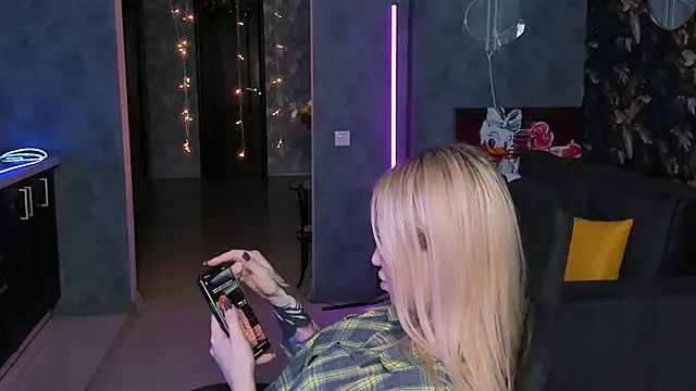 BlckmirrorrのライブXXXチャット