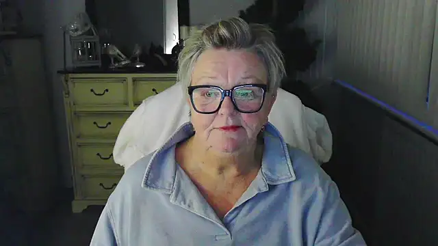 BridgetBlueEyes live XXX chat